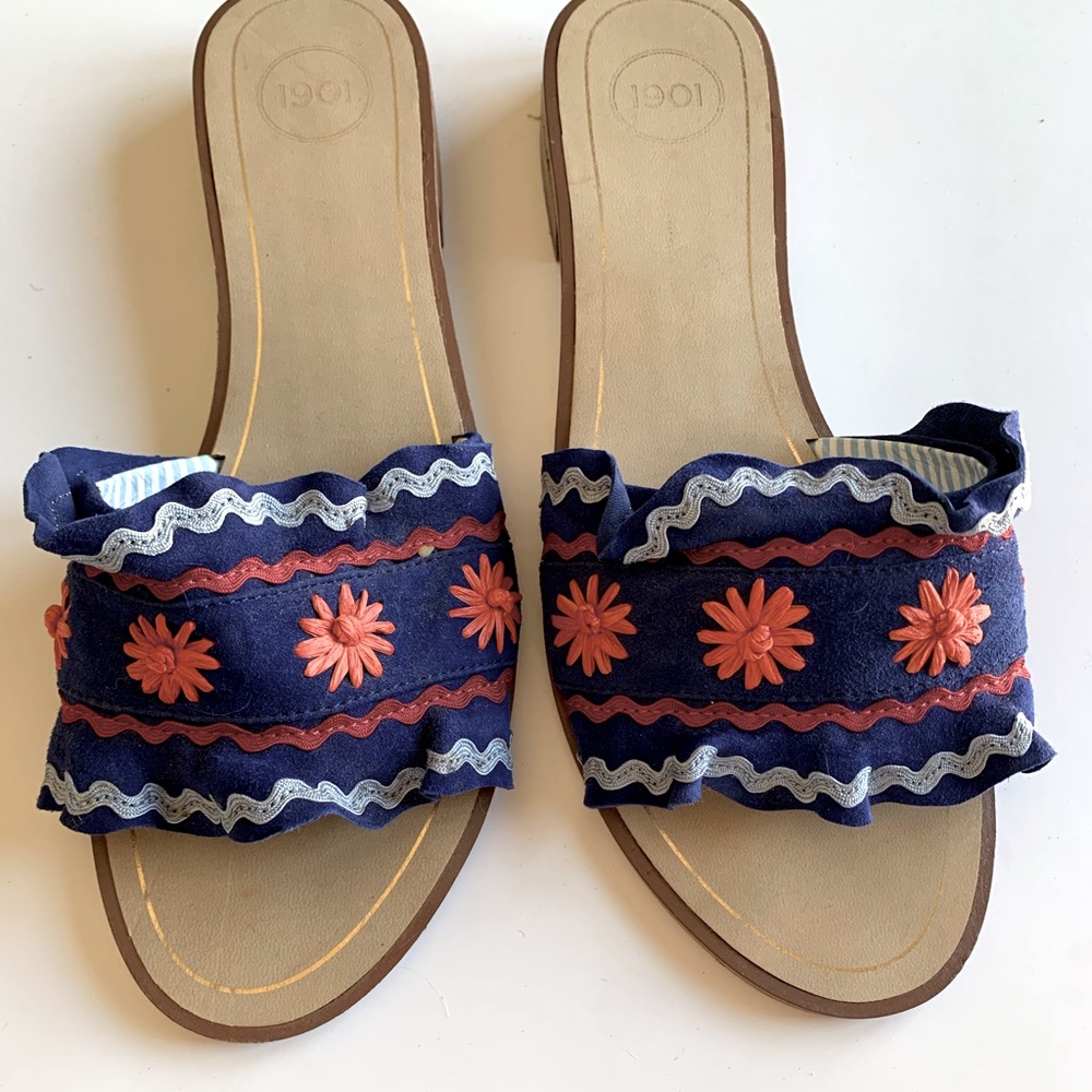 1901 Brand Ruffle slide sandal/Suede blue, orange, red/Size 8